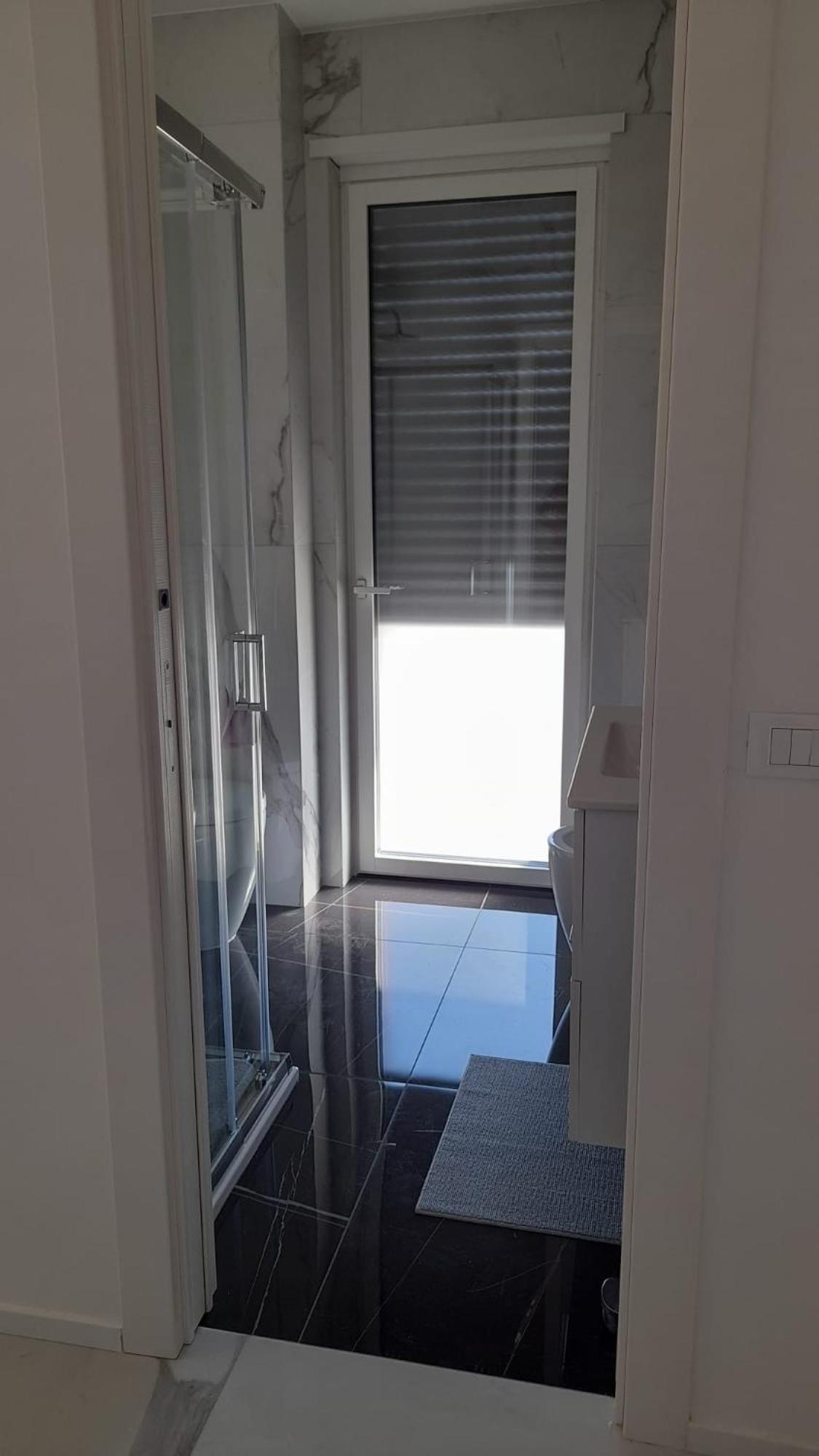 Bilocale Con Terrazzo E Posto Auto - La Bersagliera Salerno